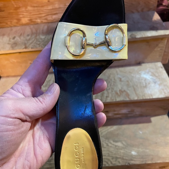 Gucci size 8 1/2 black high heels lightly used - Picture 5 of 6